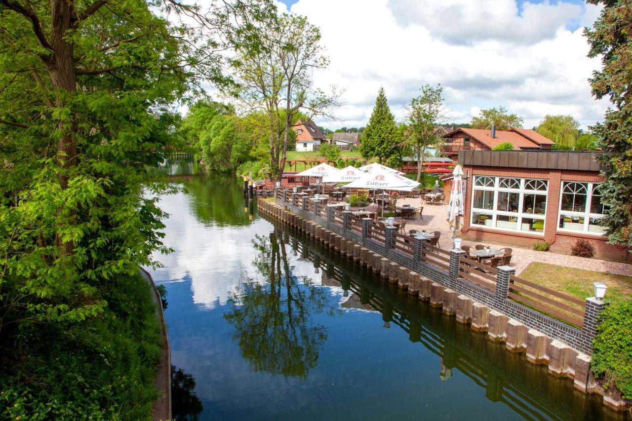Seehotel Zum Loewen Strasen Exterior foto